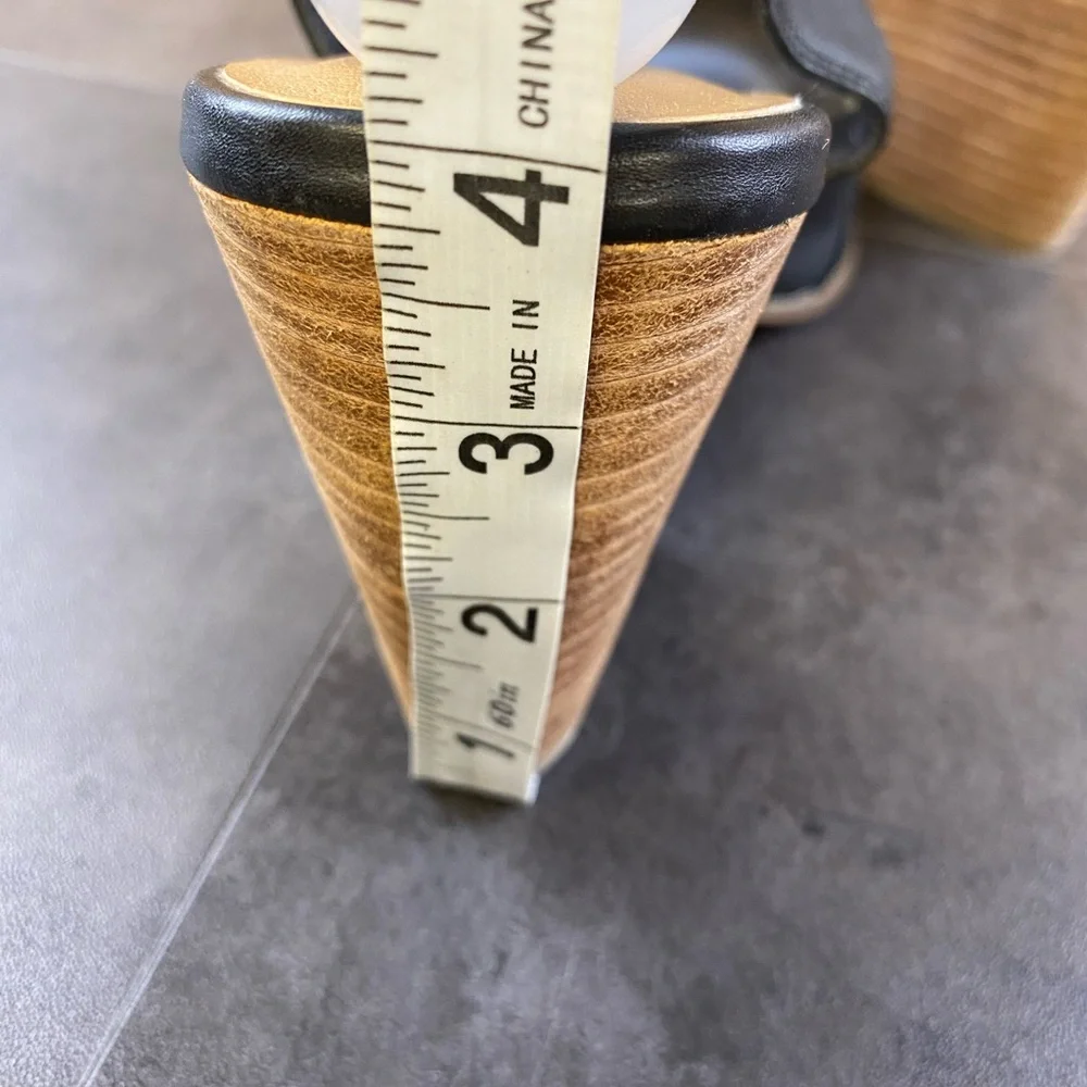 Lucky Brand Black Leather Block Heal Open Toe Sandal Size 10 - Picture 3 of 10